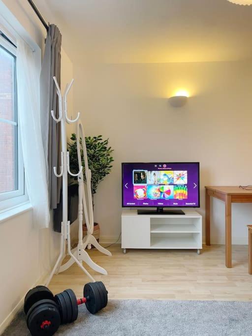 Colliers Wood 1 Bed South London Short Stay Mitcham Exterior photo